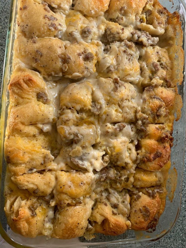 CHICKEN BUBBLE BISCUIT BAKE CASSEROLE