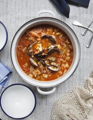 Manhattan clam chowder