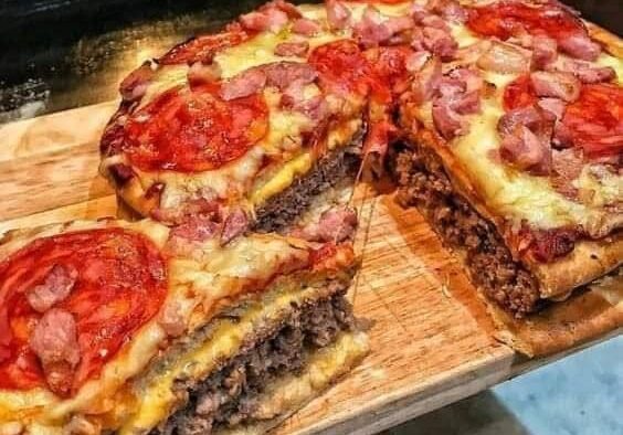 PIZZA BURGER PIE