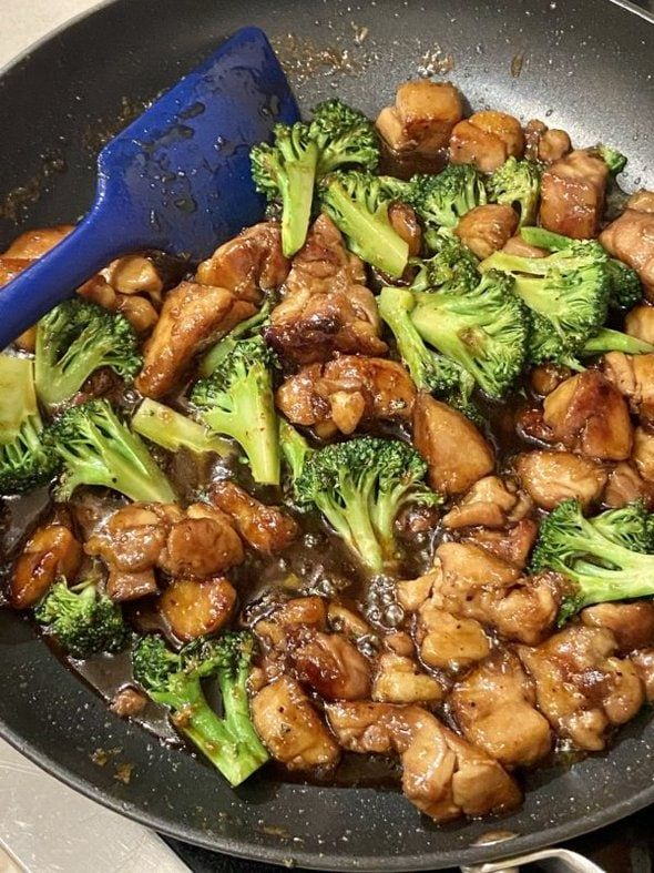 Chicken And Broccoli Stir-Fry!!!