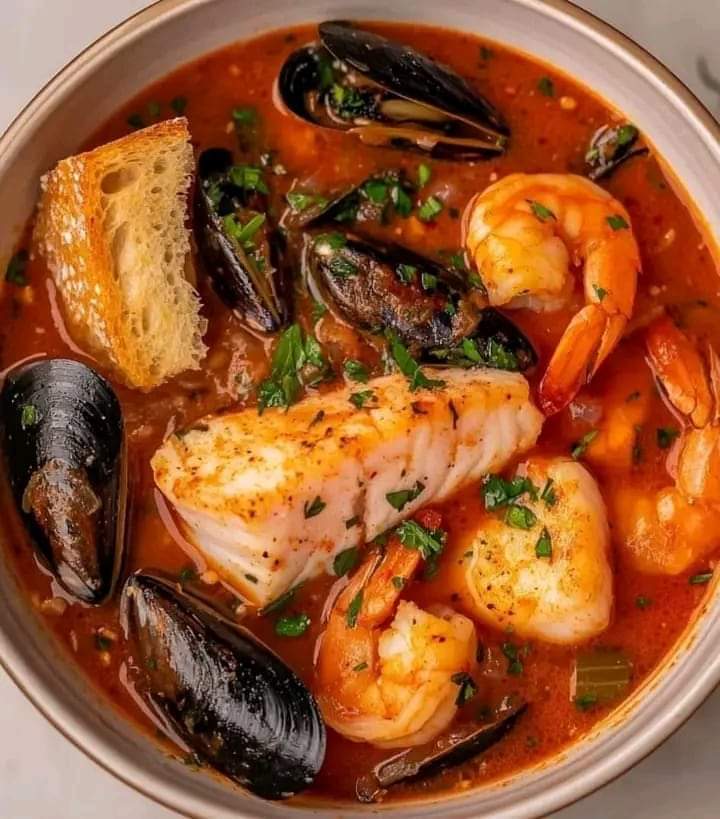 French Seafood Soup (Bouillabaisse