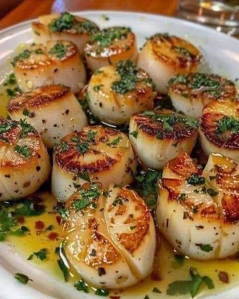 Garlic Butter Baked Scallops