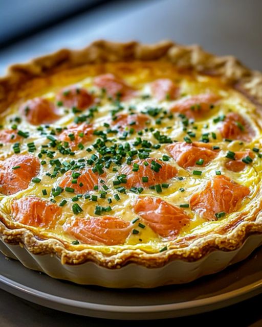 Creamy Quiche with Smoked Salmon and Boursin: A Perfect Blend of Flavors and Delicacy 😋🧀