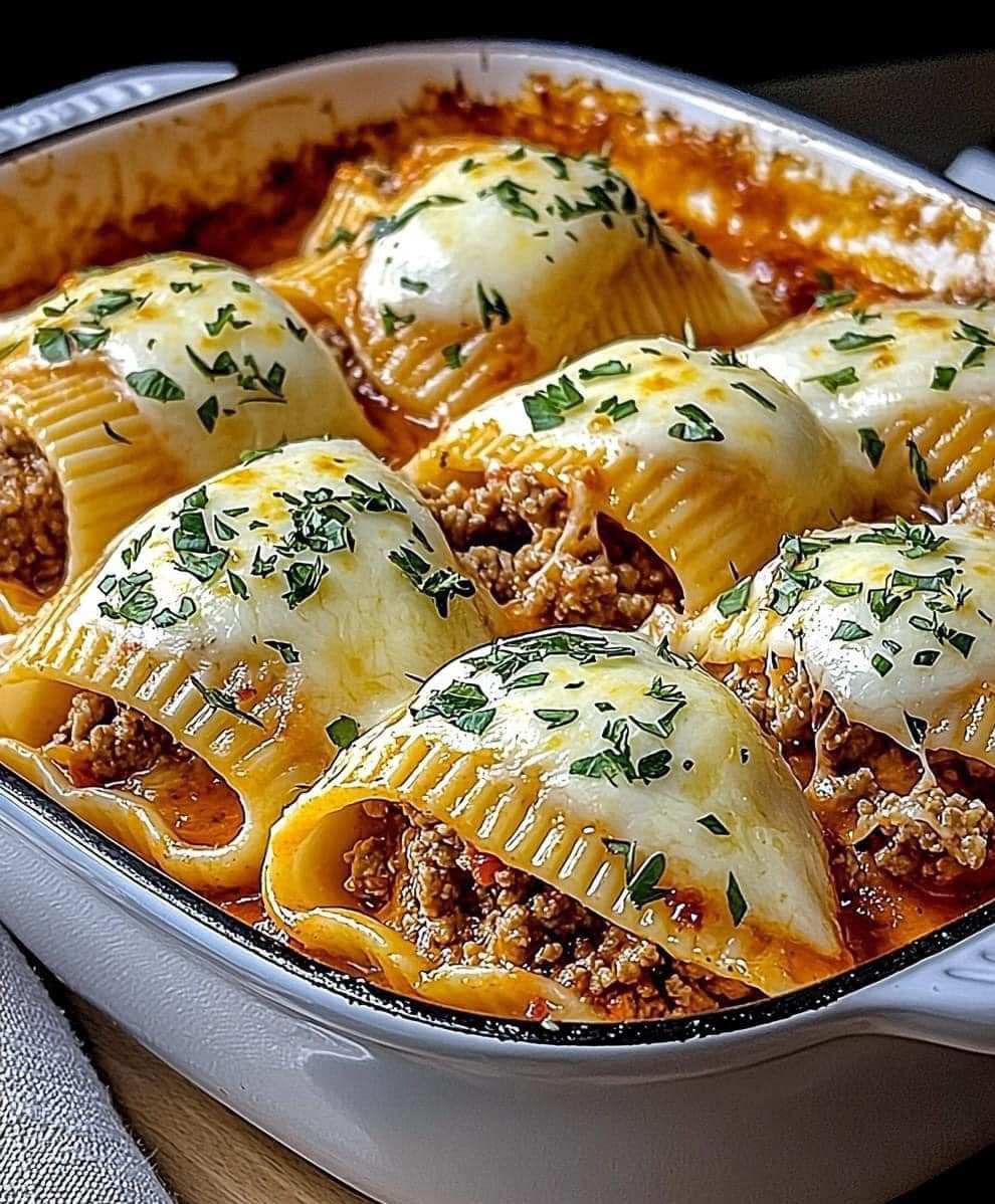 Beef-Stuffed Shells with Creamy Ricotta Filling