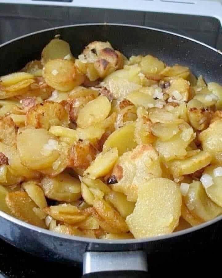 Fried potatoes and onions