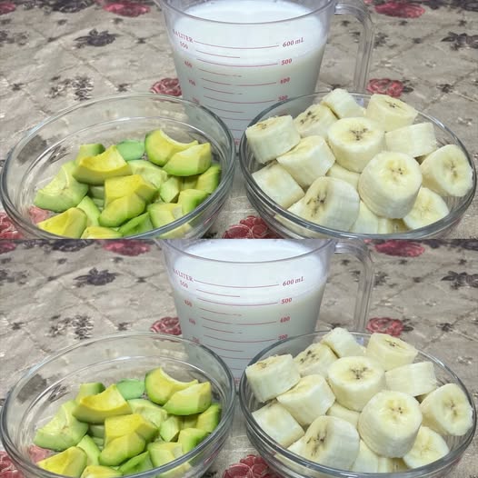 Refreshing Avocado and Banana Milkshake: A Wholesome Treat